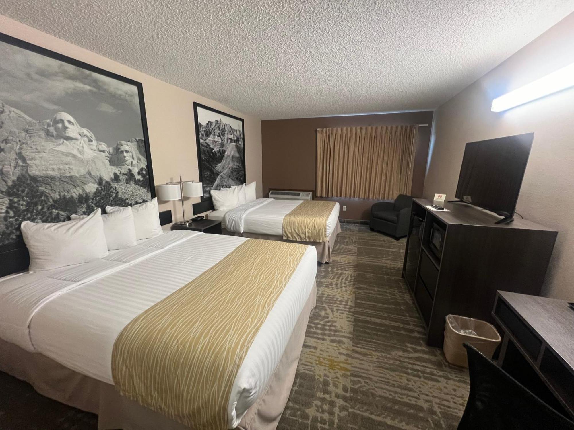 Super 8 By Wyndham Sturgis Hotel Exterior photo